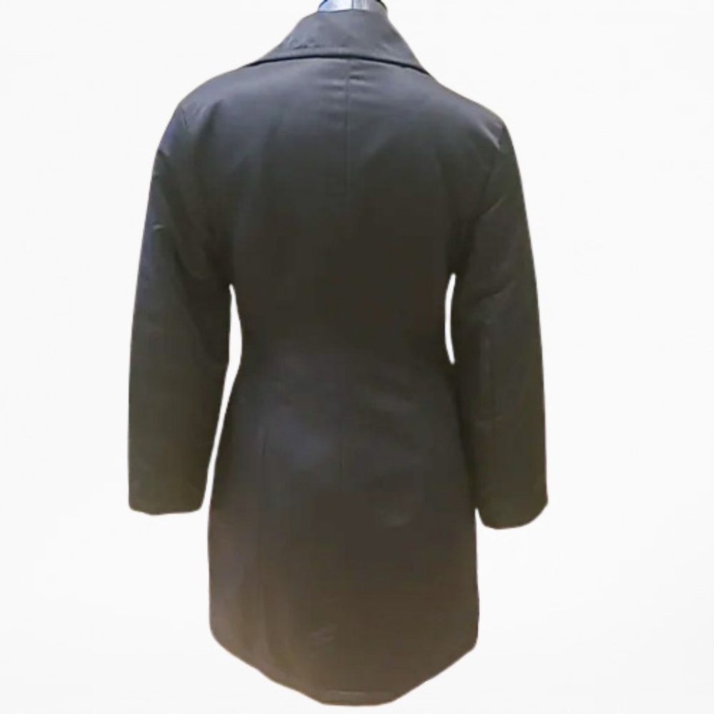 GUCCI Vintage fitted waist black warm coat with gold accent buttons - Picture 11 of 14